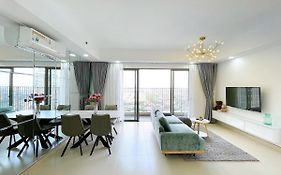 River Inn Apartment With Pool & Gym